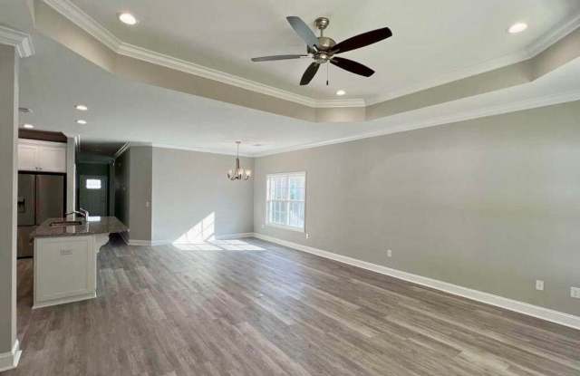 3BR/2BA Duplex Offering to Waive Pet Fee Gallery 4