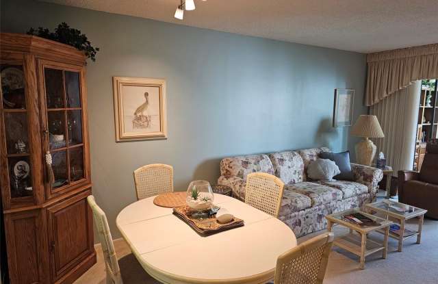 586 LAKESIDE Drive Gallery 2