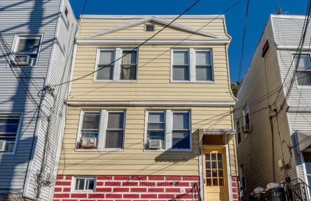 420 LIBERTY AVE photos photos