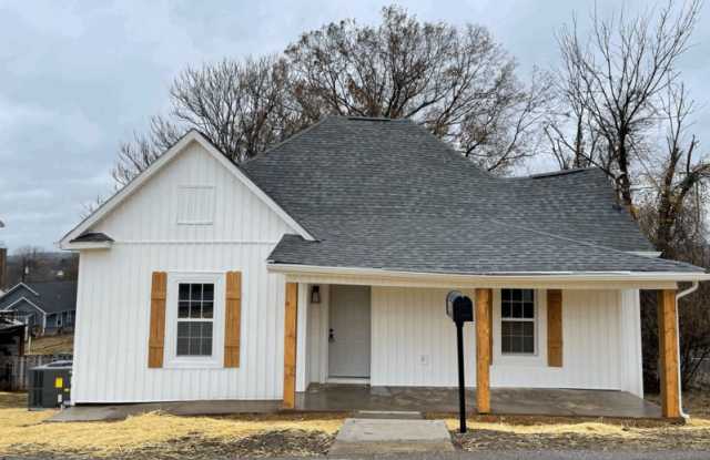 1423 Pickett Ave photos photos