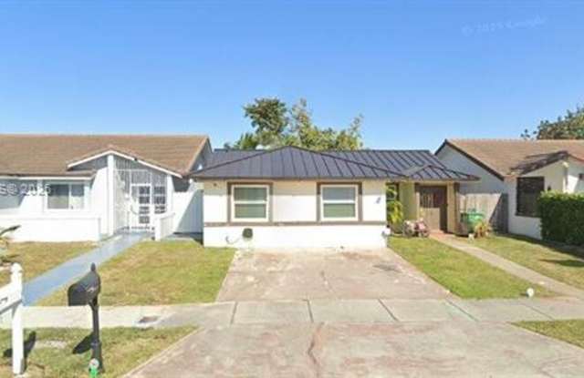 13485 SW 28th St MIAMI, FL 33175 photos photos