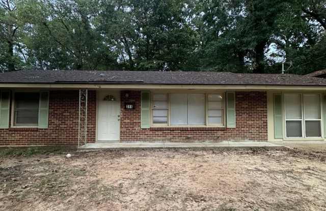 New Listing! 311 Whetstone Dr Montgomery, AL 36109-3525 Gallery 1