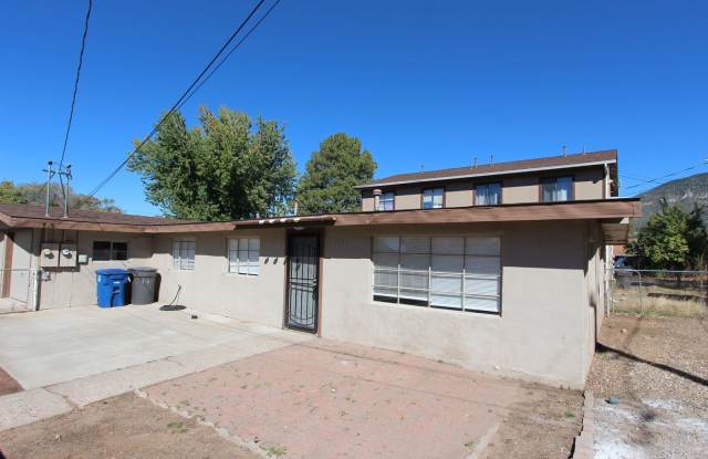 Charming 3-Bedroom Apartment with Garage  off-street parking photos photos