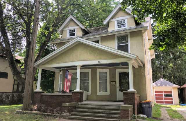 327 Garfield NW photos photos