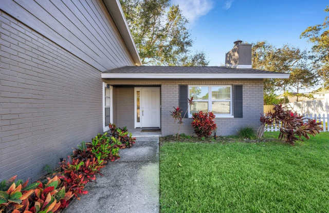 $1500 OFF SECOND MONTH'S RENT! Coastal Living Starts Here! Spacious 3BR Seminole Home with Bonus Room & Backyard Gallery 3