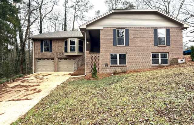 ** 4 Bed 3 Bath located in Prattville ** Call 334-366-9198 to schedule a self-tour photos photos