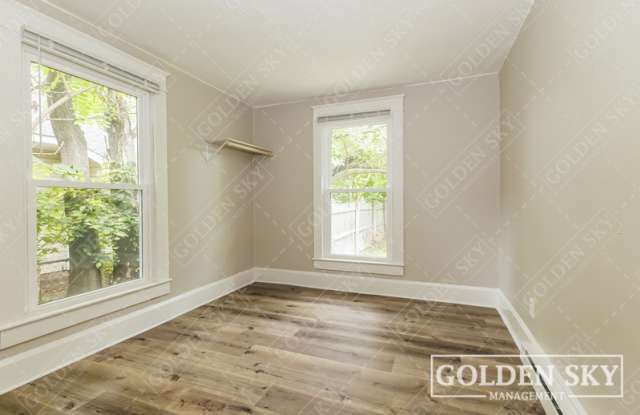 1700 South Mulberry Street Gallery 2