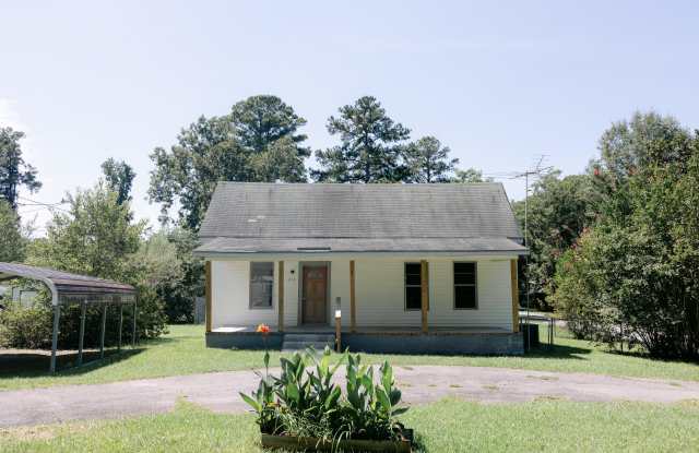 213 Noble Street photos photos