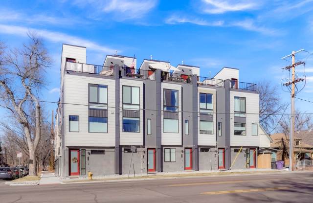 Modern Townhome ~ Rooftop Deck ~ Mountain View! - 5065 West 38th Avenue, Denver, CO 80212