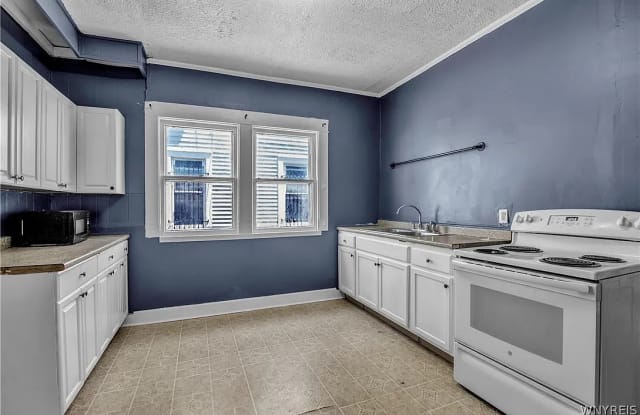 170 Hedley Place Gallery 2