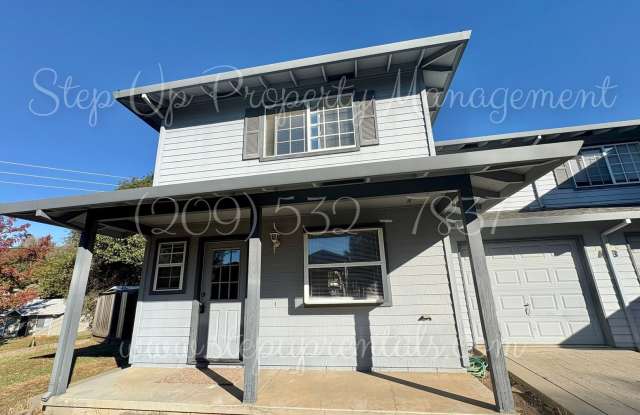 Bright and Freshly Updated 3 Bed 1.5 Bath Townhouse! photos photos Bright and Freshly Updated 3 Bed 1.5 Bath Townhouse! photos photos