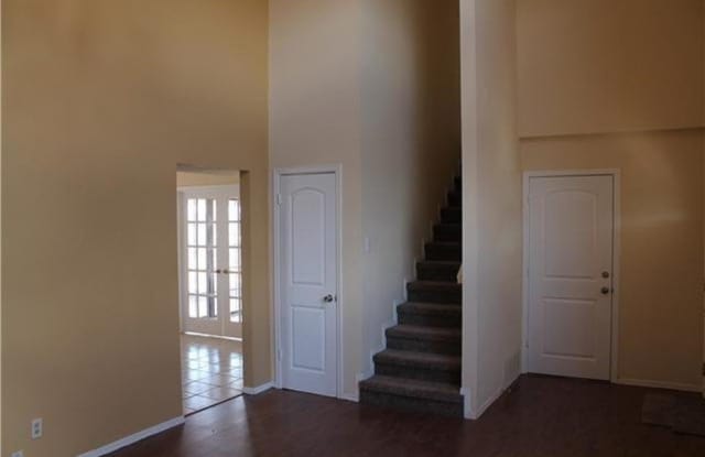 7401 Lakehurst Road Gallery 2
