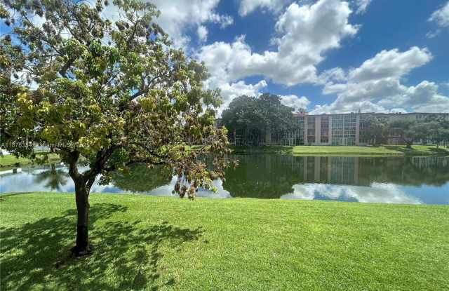 1080 Del Lago Cir photos photos