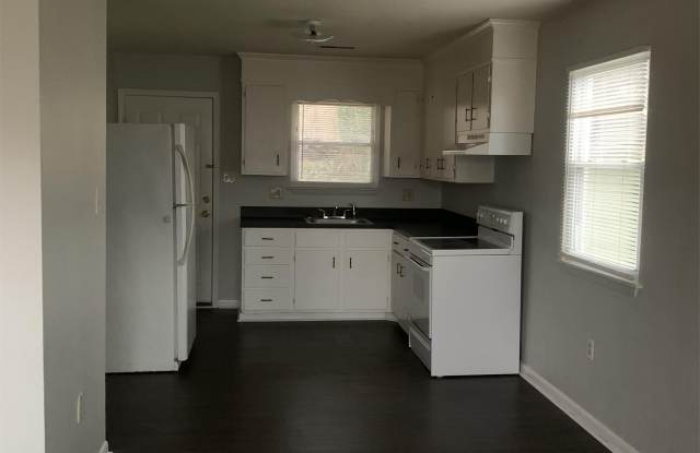 1513 Edgerton Avenue Southeast - 2 Gallery 4