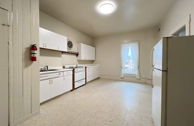 1397 Washington Street - C Gallery 2