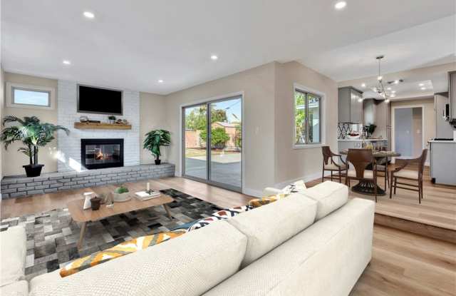 217 E Mayfair photos photos