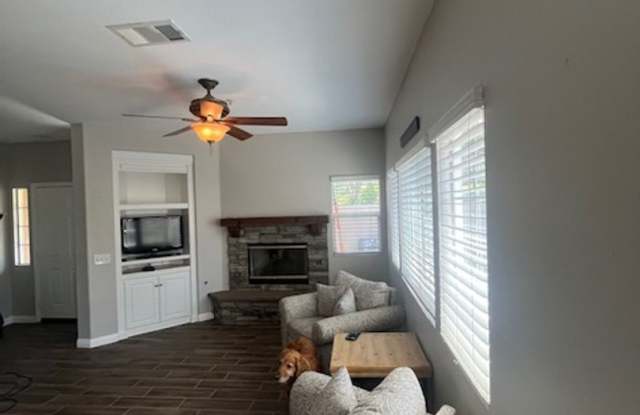 Beautiful 3-Bedroom Home for Rent in Highly Desirable Auberry Place – Temecula Gallery 3