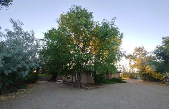 Cozy 2 Bed, 1 Bath Home in Rural Wilder photos photos