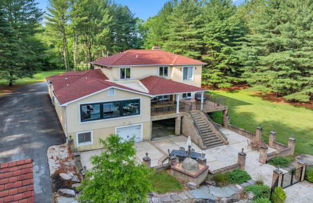 6029 GLEN ARM Road E Gallery 4