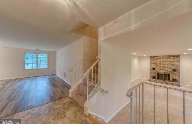 6276 DUSTY GLASS COURT Gallery 2