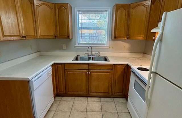 2400 Seth PlApt.B photos photos