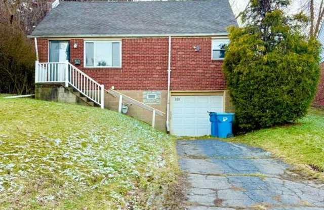 Beautiful and Fully renovated 4bd 2ba house in Penn Hills! photos photos