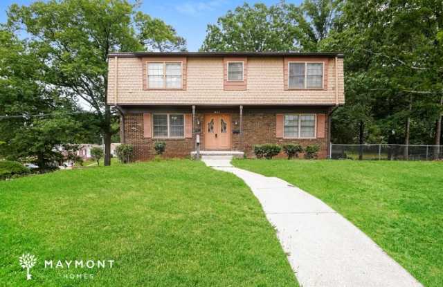 841 Worchester Court Gallery 1