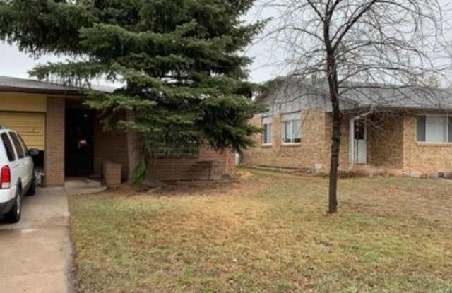 1602 Azalea Drive photos photos