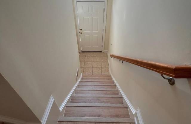8075 SAMUEL WALLIS Gallery 2