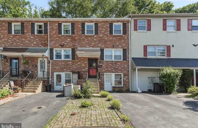 529 W MARSHALL Street - 529 West Marshall Street, West Chester, PA 19380