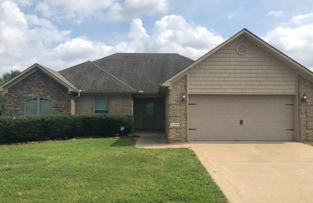 2408 Lancashire Lane, Cabot AR 72023 - Updated 4br 2ba 1800sq ft Stonehenge Estates photos photos
