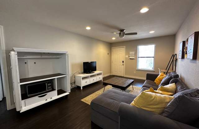 1368 S 12th St - DISTRICT 12 1BD/1BTH Gallery 3