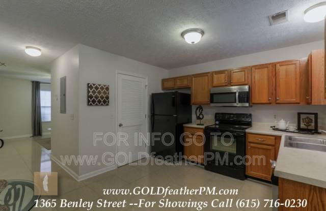 1351 Benley St photos photos