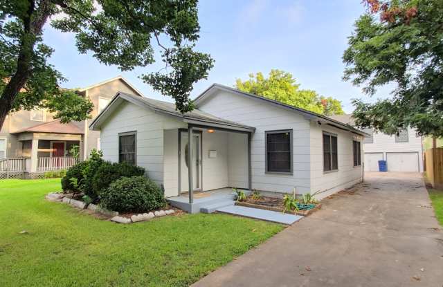 128 7th Ave. N - 128 7th Avenue North, Texas City, TX 77590