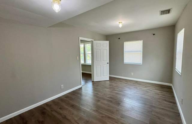 3508 Myra Street Gallery 4