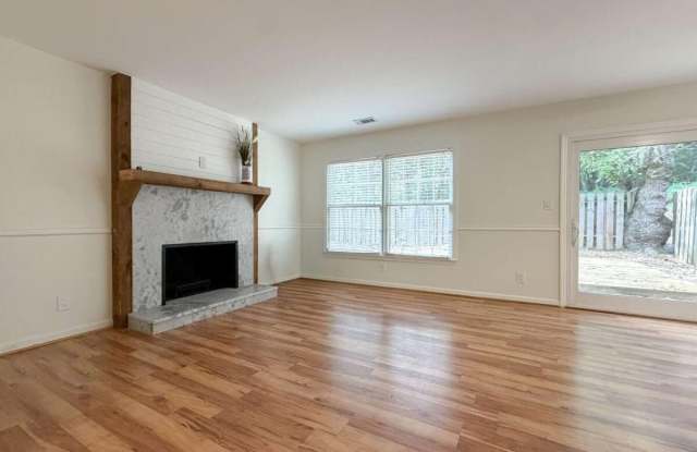 2782 Farmstead Road SE Gallery 3
