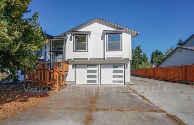 819 Southeast Olympia Drive photos photos