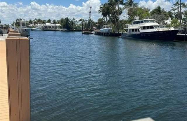 2731 NE 28th Ct photos photos