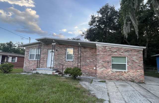 6946 W VIRGINIA Avenue photos photos