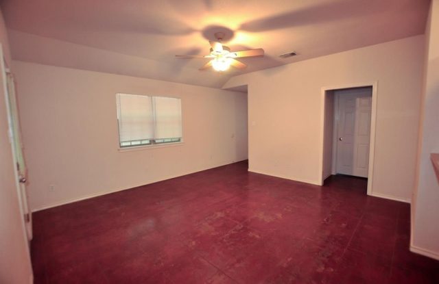 952 E 3rd Street E Gallery 2