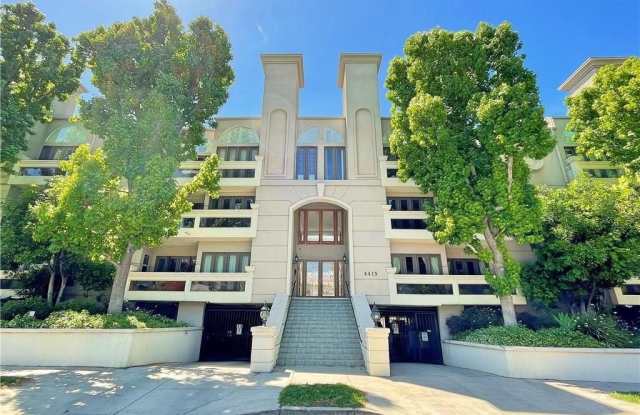 4415 Saugus Avenue photos photos