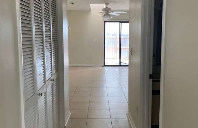 A Must See! Cozy 2 Bedroom 2 Bathroom Condo Myrtle Beach, SC Gallery 4