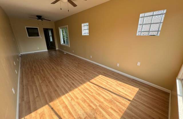 2429 Adams Street - 2 Gallery 2