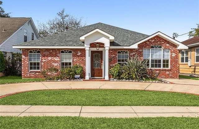 230 RIDGEWAY Drive - 230 Ridgeway Drive, Metairie, LA 70001