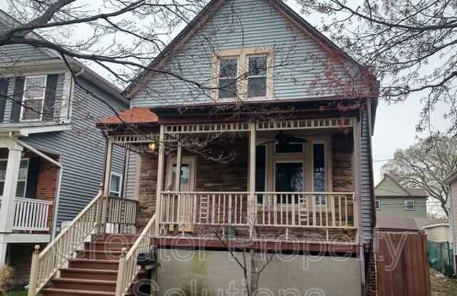 1719 Sheridan Ave photos photos
