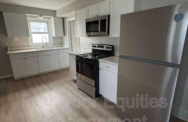 1101 E Walnut Street photos photos