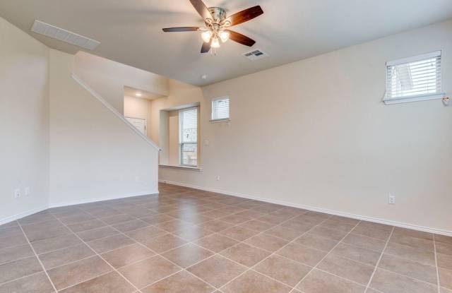 3540 Pauling Loop Gallery 4