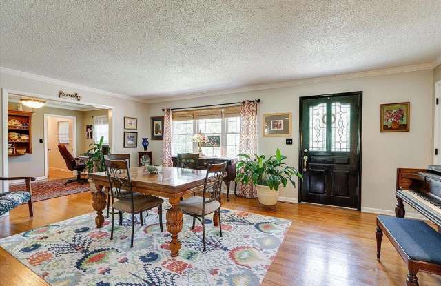 304 Westview Dr Gallery 4