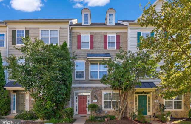 743 COLLINGTON COURT photos photos