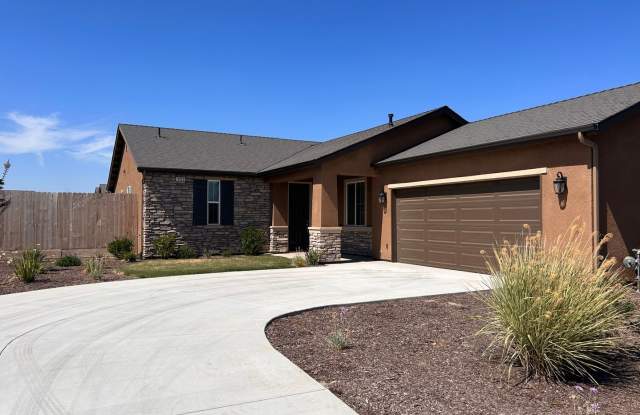 Beautiful home for rent in gated community in Visalia photos photos